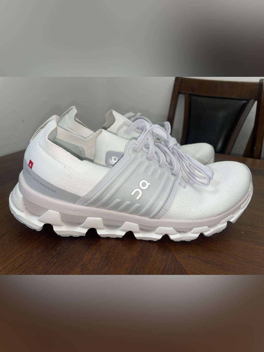 On Running Cloudswift Women’s 8.5 / Men’s 7 All White Running Shoes New